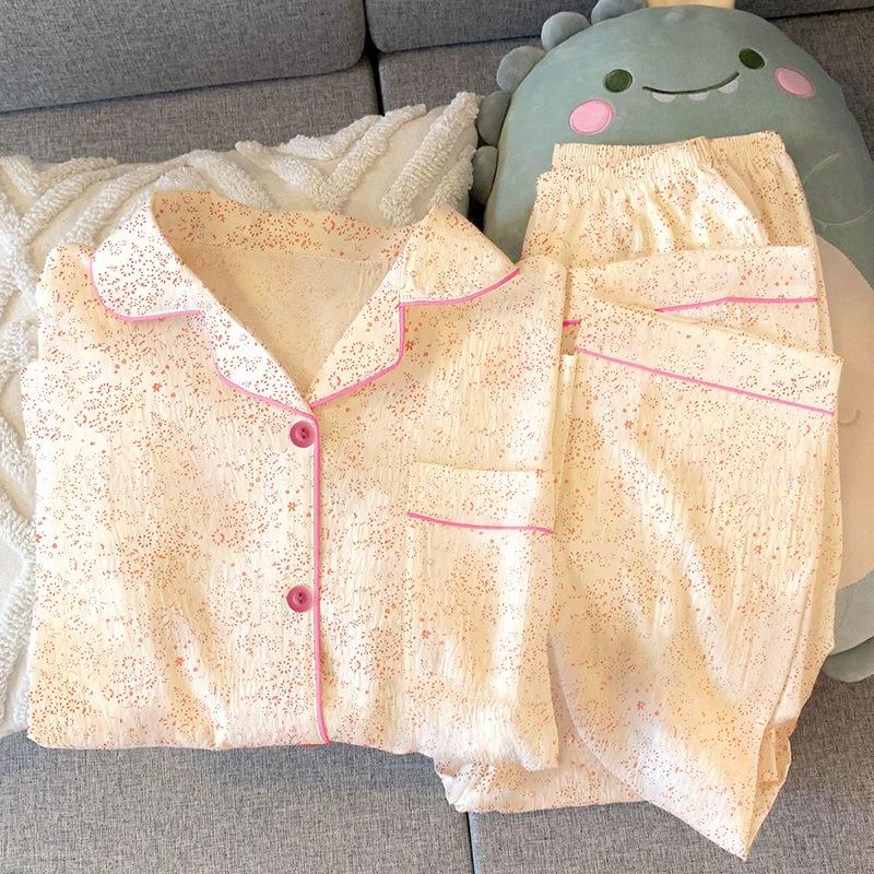 Французская высококачественная пижама из мятой ткани женская новая повседневная с длинным рукавом для весны и осени, женская одежда для дома, комплект из двух предметов 2XL
Французская высококачественная пижама из мятой ткани женская новая повседневная с длинным рукавом для весны и осени, женская одежда для дома, комплект из двух предметов 2XL