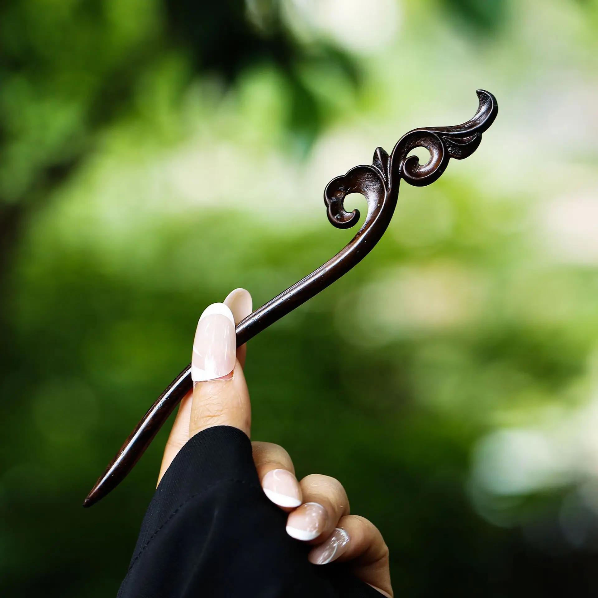 Ретро эбеновая заколка для волос китайский античный стиль резная заколка простая темпераментная ципао ханфу прическа аксессуары для женщин
Ретро эбеновая заколка для волос китайский античный стиль резная заколка простая темпераментная ципао ханфу прическа аксессуары для женщин