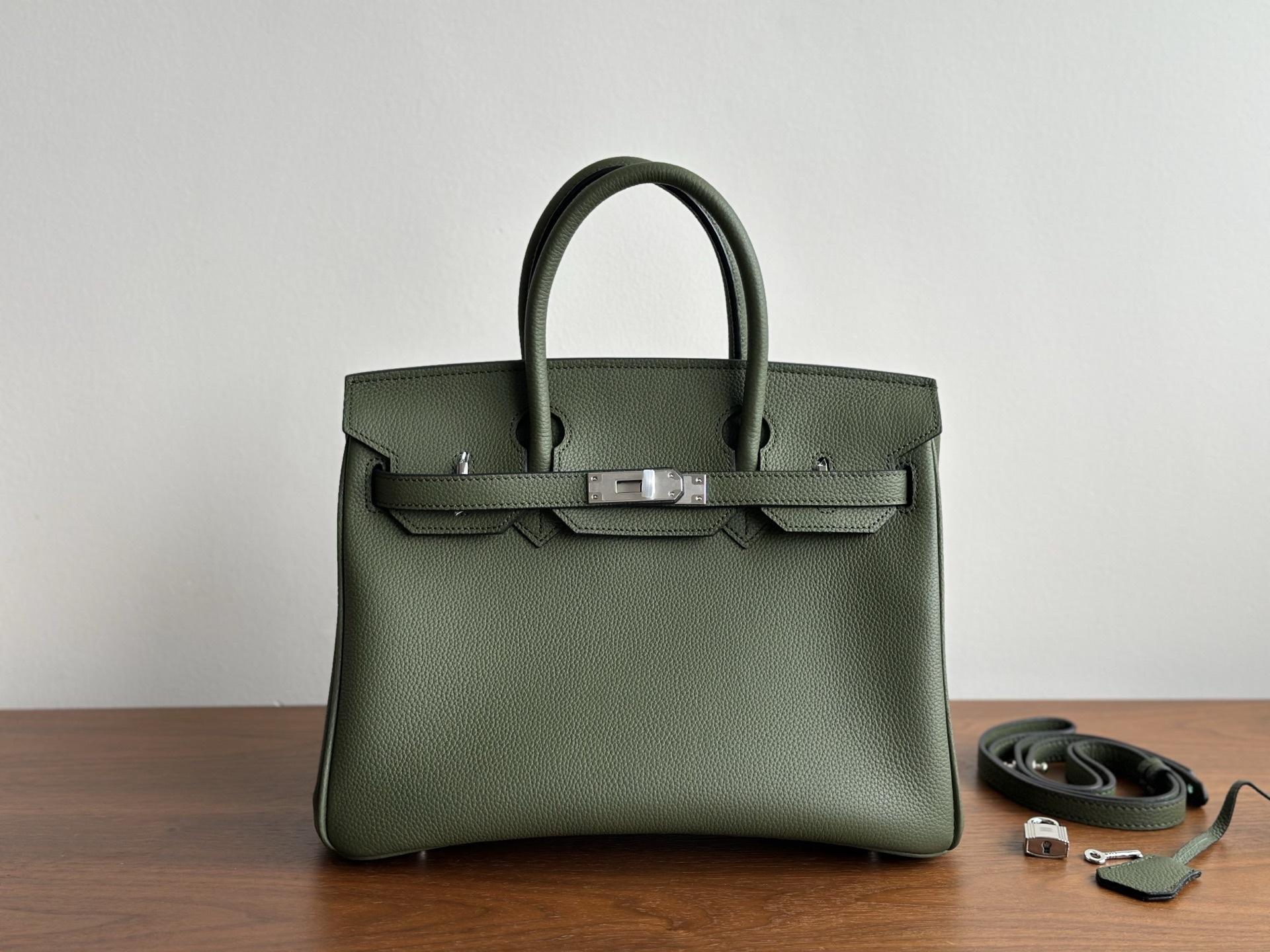 30cm Bronze Togo Leather Top Layer Cowhide Fashion High-End Large Capacity Handbag Single Shoulder Strap Womens Bag 30cm
30cm Bronze Togo Leather Top Layer Cowhide Fashion High-End Large Capacity Handbag Single Shoulder Strap Womens Bag 30cm