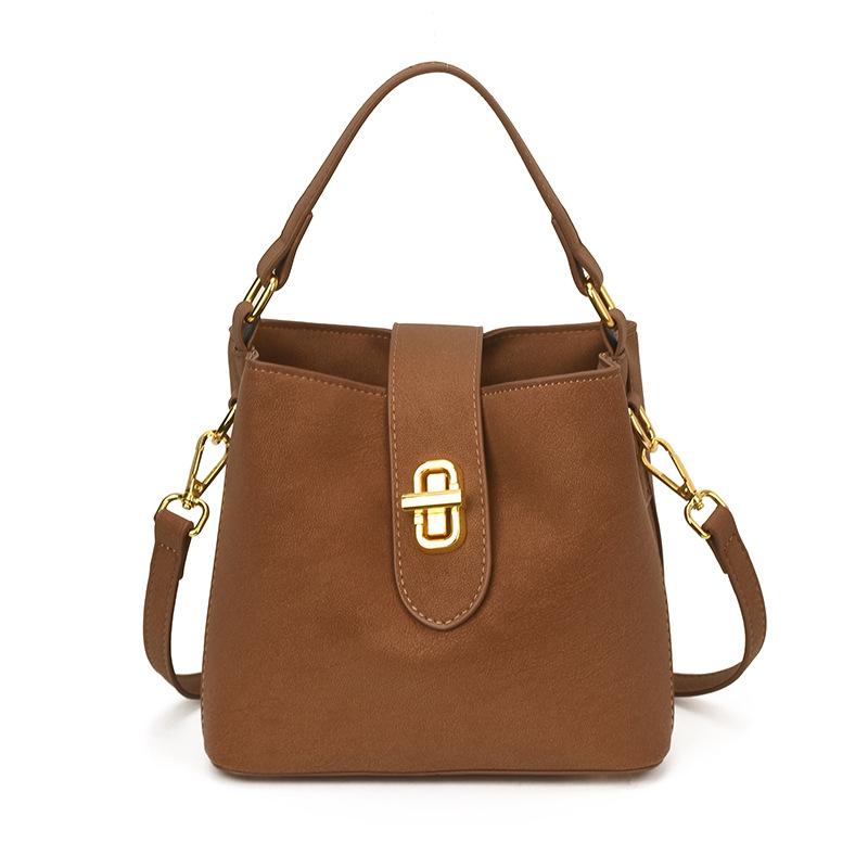 Portable bucket bag women s high sense versatile niche design temperament shoulder messenger bag коричневый
Portable bucket bag women s high sense versatile niche design temperament shoulder messenger bag коричневый