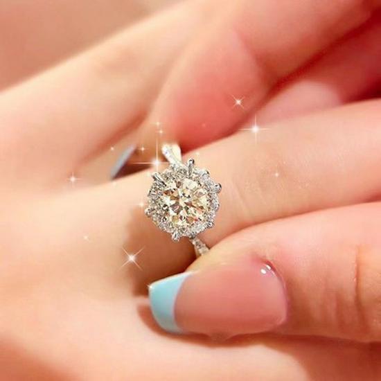 Elegant Women s Simulated Diamond Open Ring - Perfect for Proposals, Weddings, Gifts, and Couples Adjustable
Elegant Women s Simulated Diamond Open Ring - Perfect for Proposals, Weddings, Gifts, and Couples Adjustable