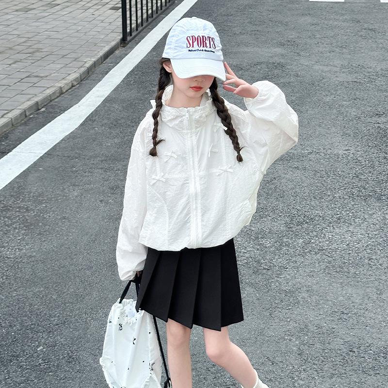 Куртка летняя с капюшоном для девочек Bola Han с бантом - Легкая защита от солнца для маленьких девочек 150cm белый
Куртка летняя с капюшоном для девочек Bola Han с бантом - Легкая защита от солнца для маленьких девочек 150cm белый