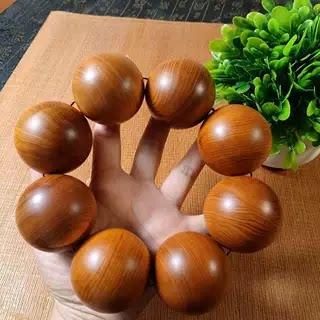 Cliff Cypress Bead Bracelet - Natural Wood Material - 5.0 cm Extra Large Buddha Beads - Pendant for Hanging Chinese Wood Carving Wood Statue Figurine
Cliff Cypress Bead Bracelet - Natural Wood Material - 5.0 cm Extra Large Buddha Beads - Pendant for Hanging Chinese Wood Carving Wood Statue Figurine