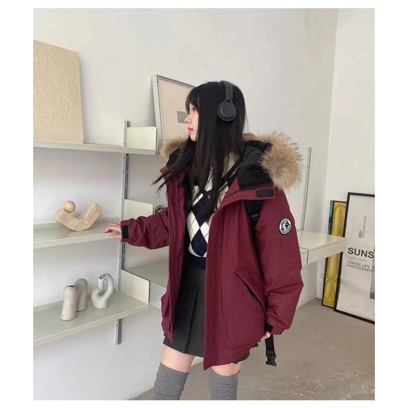 Маленький меховой воротник, утолщенная пуховая хлопковая одежда, женская зимняя новая повседневная свободная студенческая теплая куртка 2XL тёмно-синий
Маленький меховой воротник, утолщенная пуховая хлопковая одежда, женская зимняя новая повседневная свободная студенческая теплая куртка 2XL тёмно-синий