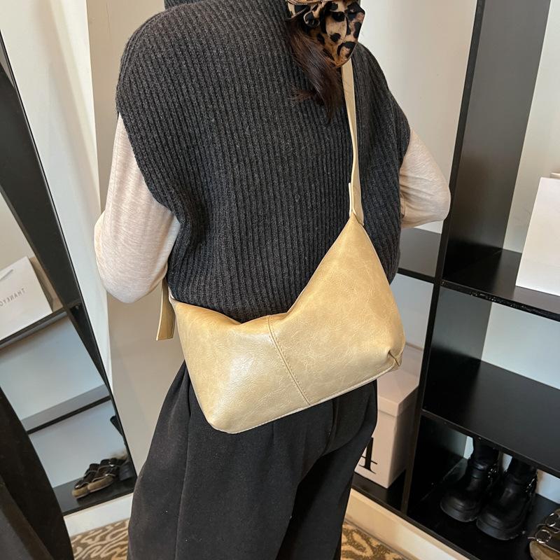 2025 новая ретро сумка-мессенджер женская сумка модная модная на плечо сумка-тоут универсальная большая вместимость подмышечная сумка 22*8*17 белый