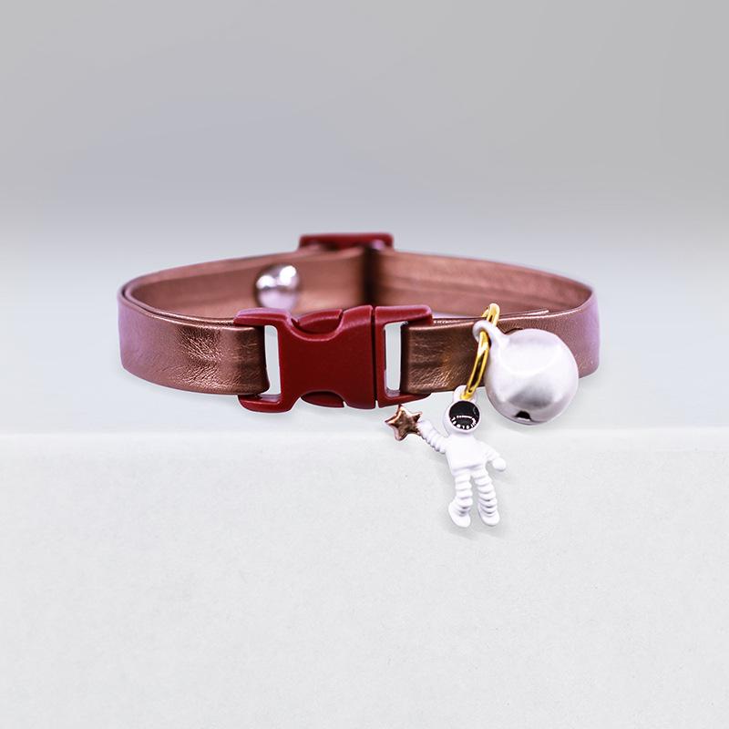 Adjustable Cat Collar, Pu Pet Collar with Bell and Spaceman Pendant Decoration To Prevent Getting Lost for Kittens and Puppies neck 15-20cm коричневий
Adjustable Cat Collar, Pu Pet Collar with Bell and Spaceman Pendant Decoration To Prevent Getting Lost for Kittens and Puppies neck 15-20cm коричневий