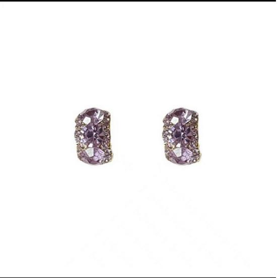 Ду Луофу Ли Бай Ретро Корейский Дизайн Высококлассные Серьги-гвоздики для Женщин
Ду Луофу Ли Бай Ретро Корейский Дизайн Высококлассные Серьги-гвоздики для Женщин