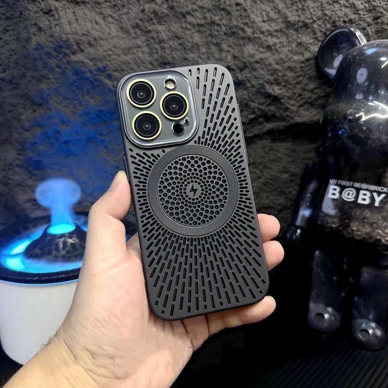 New Ice Sensitive Breathable Heat Dissipation Case Suitable IPhone 15 Apple Phone 15ProMax Magnetic Suction Full Package Anti Drop iPhone 14 PRO
New Ice Sensitive Breathable Heat Dissipation Case Suitable IPhone 15 Apple Phone 15ProMax Magnetic Suction Full Package Anti Drop iPhone 14 PRO