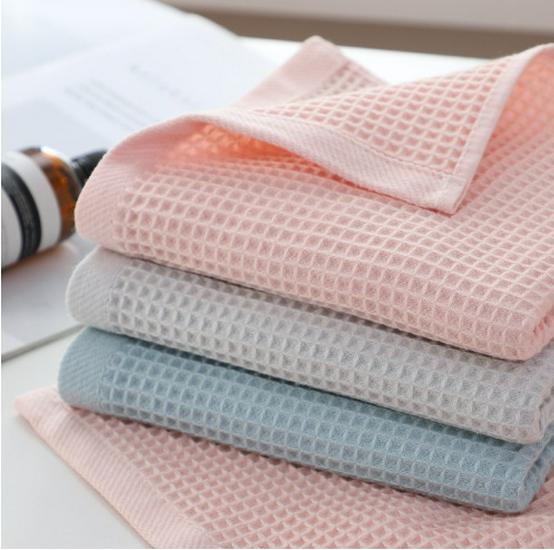 Japanese Style Pure Cotton Waffle Face Towel - Absorbent, Lint-Free, Honeycomb Design 35x75 cm
Japanese Style Pure Cotton Waffle Face Towel - Absorbent, Lint-Free, Honeycomb Design 35x75 cm