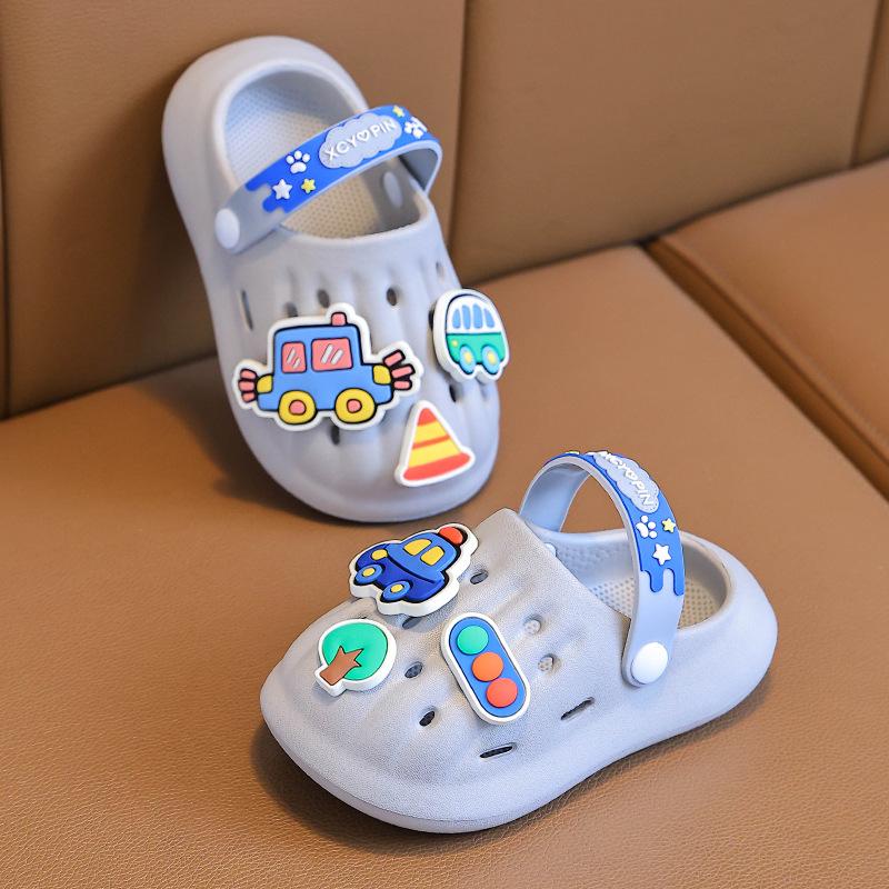 Children s slippers summer boys cute soft sole non-slip bath cool slippers girls children infant baby hole shoes bottom 140 inner length 13.5cm
Children s slippers summer boys cute soft sole non-slip bath cool slippers girls children infant baby hole shoes bottom 140 inner length 13.5cm