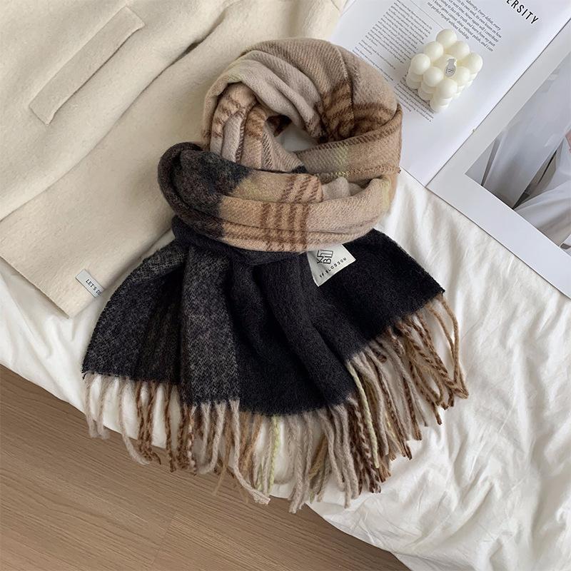 Высококачественный ретро шарф из имитации кашемира для женщин, зимний, новая расцветка, утолщенный, студенческий, теплый и защищающий от холода шарф 200*60cm
Высококачественный ретро шарф из имитации кашемира для женщин, зимний, новая расцветка, утолщенный, студенческий, теплый и защищающий от холода шарф 200*60cm