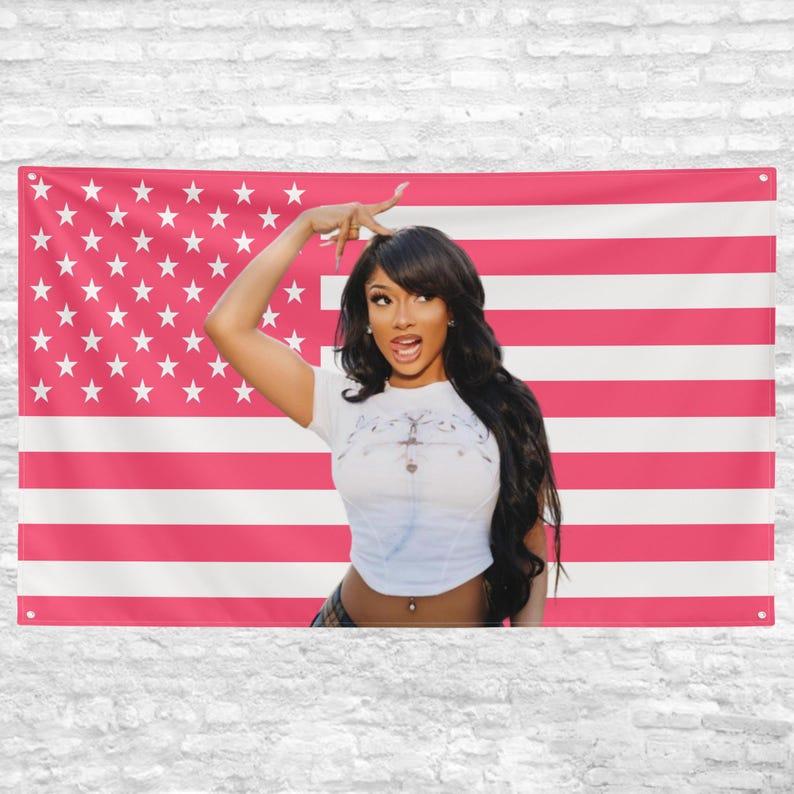 Pink American flag tapestry 75x100 чорний
Pink American flag tapestry 75x100 чорний