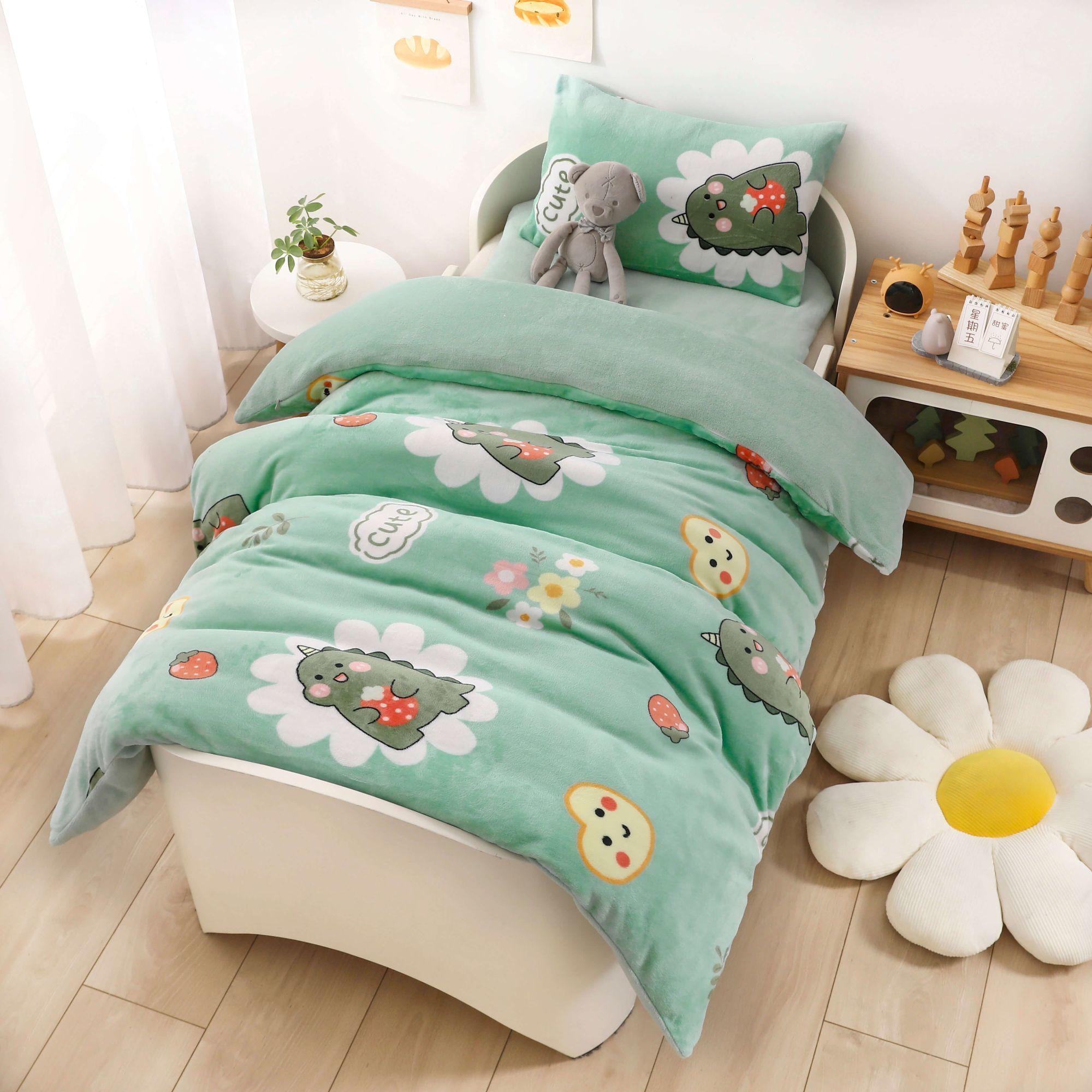 Children s Baby Bed Set Autumn and Winter Flannel Thickened Three-piece Quilt In Kindergarten Bedding Quilt Cover 120*150cm
Children s Baby Bed Set Autumn and Winter Flannel Thickened Three-piece Quilt In Kindergarten Bedding Quilt Cover 120*150cm
