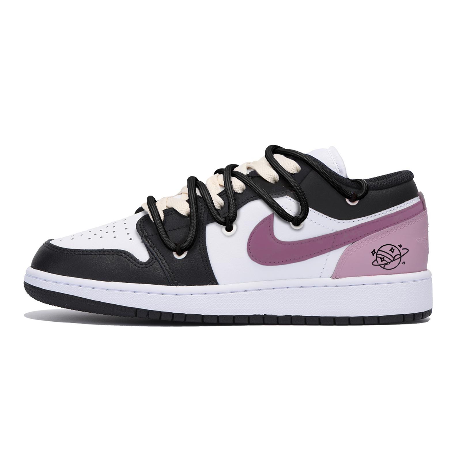 Jordan Air Jordan 1 Slip Resistant Abrasion Resistant Low top Vintage Basketball Shoes Men s Black Pink 553558-131(Team85-) 44
Jordan Air Jordan 1 Slip Resistant Abrasion Resistant Low top Vintage Basketball Shoes Men s Black Pink 553558-131(Team85-) 44