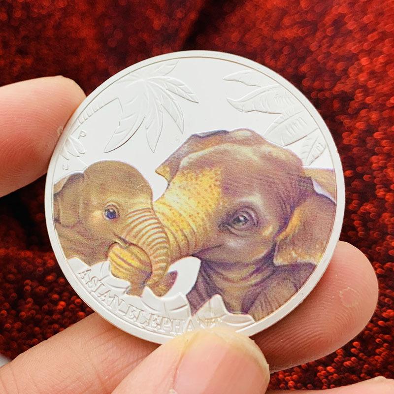 Animal Silver Plated Color Printing Commemorative Badge, Creative Crafts, Giraffe Coins, Commemorative Coins
Animal Silver Plated Color Printing Commemorative Badge, Creative Crafts, Giraffe Coins, Commemorative Coins