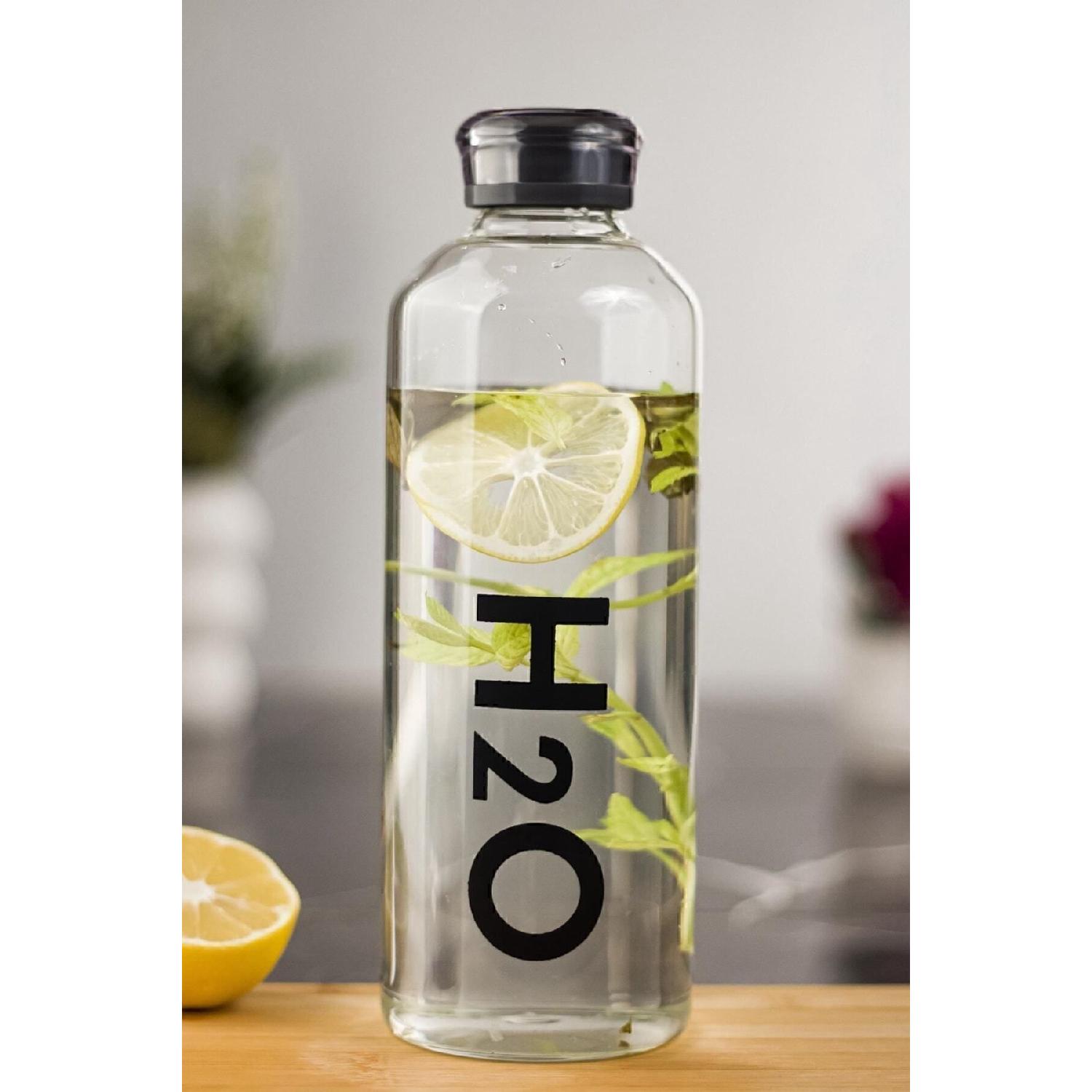 Колба из боросиликатного стекла H2o Вакуумная бутылка для воды с крышкой Бутылка для воды черная 1000 мл чистый
Колба из боросиликатного стекла H2o Вакуумная бутылка для воды с крышкой Бутылка для воды черная 1000 мл чистый
