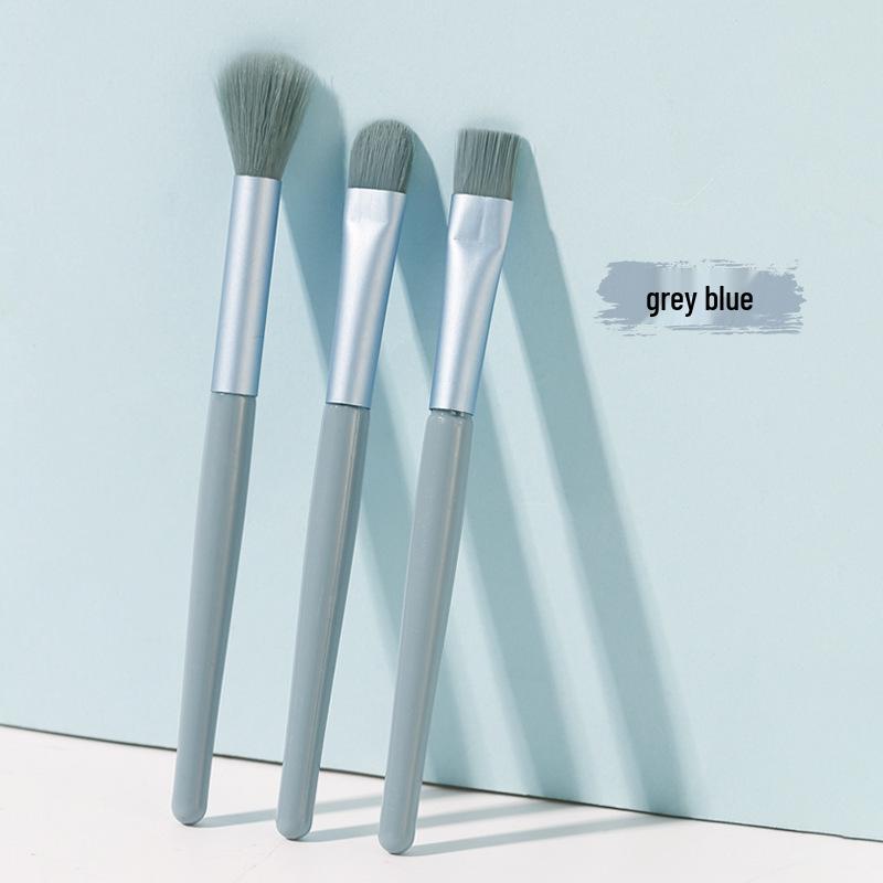 Xixi Three-Piece Makeup Brush Set: Includes Blush, Eyeshadow, and Blending Brushes with Soft Bristles - Portable and Essential Makeup Tools. синій/сірий
Xixi Three-Piece Makeup Brush Set: Includes Blush, Eyeshadow, and Blending Brushes with Soft Bristles - Portable and Essential Makeup Tools. синій/сірий