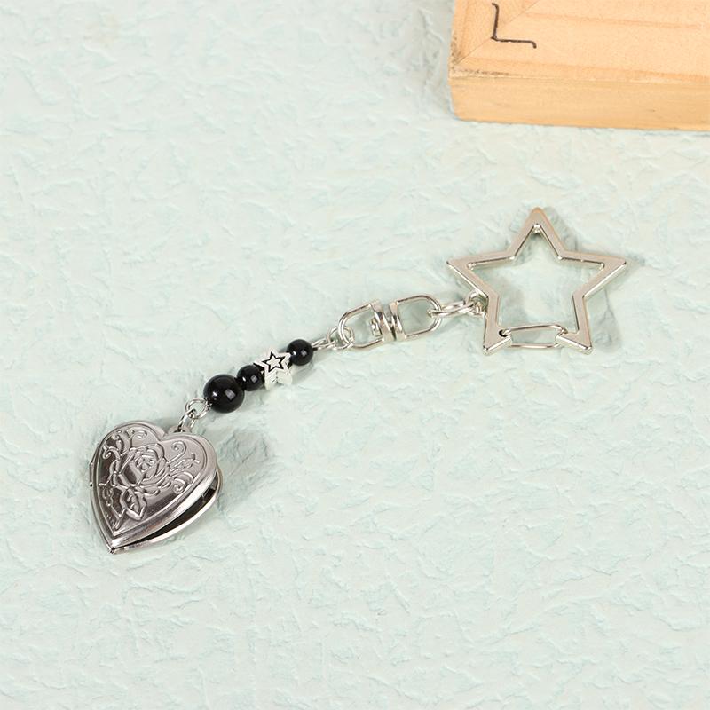 Y2K Heart Locket Stargirl Keychain Handmade Coquette Fairy Core Heart-Shaped Small Box Keychains
Y2K Heart Locket Stargirl Keychain Handmade Coquette Fairy Core Heart-Shaped Small Box Keychains