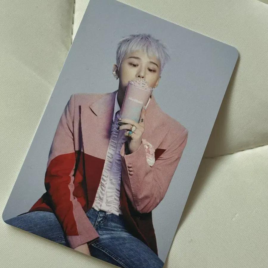 G-dragon Фотокарточка Venty
G-dragon Фотокарточка Venty