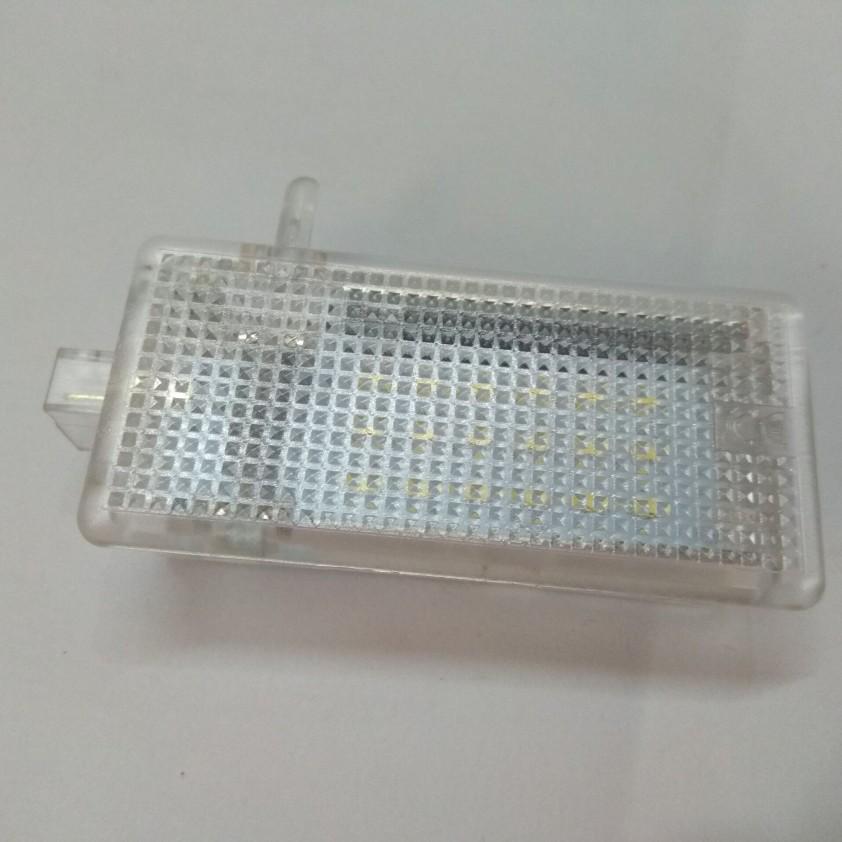 BMW E82/E83/X3/E84/X1/E87 Glove Box LED Light Assembly No
BMW E82/E83/X3/E84/X1/E87 Glove Box LED Light Assembly No