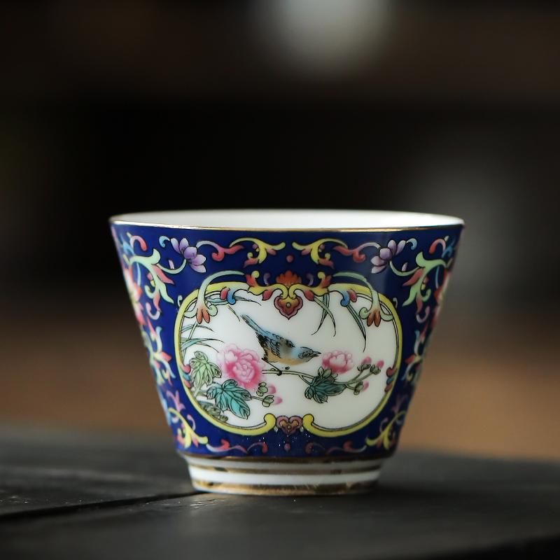 1 Pc Chinese Color Enamel Ceramic Teacup Exquisite Hand Painted Flower and Bird Meditation Cup Porcelain Tea Bowl Tea Set 60ml 6x4.5cm 60ml
1 Pc Chinese Color Enamel Ceramic Teacup Exquisite Hand Painted Flower and Bird Meditation Cup Porcelain Tea Bowl Tea Set 60ml 6x4.5cm 60ml