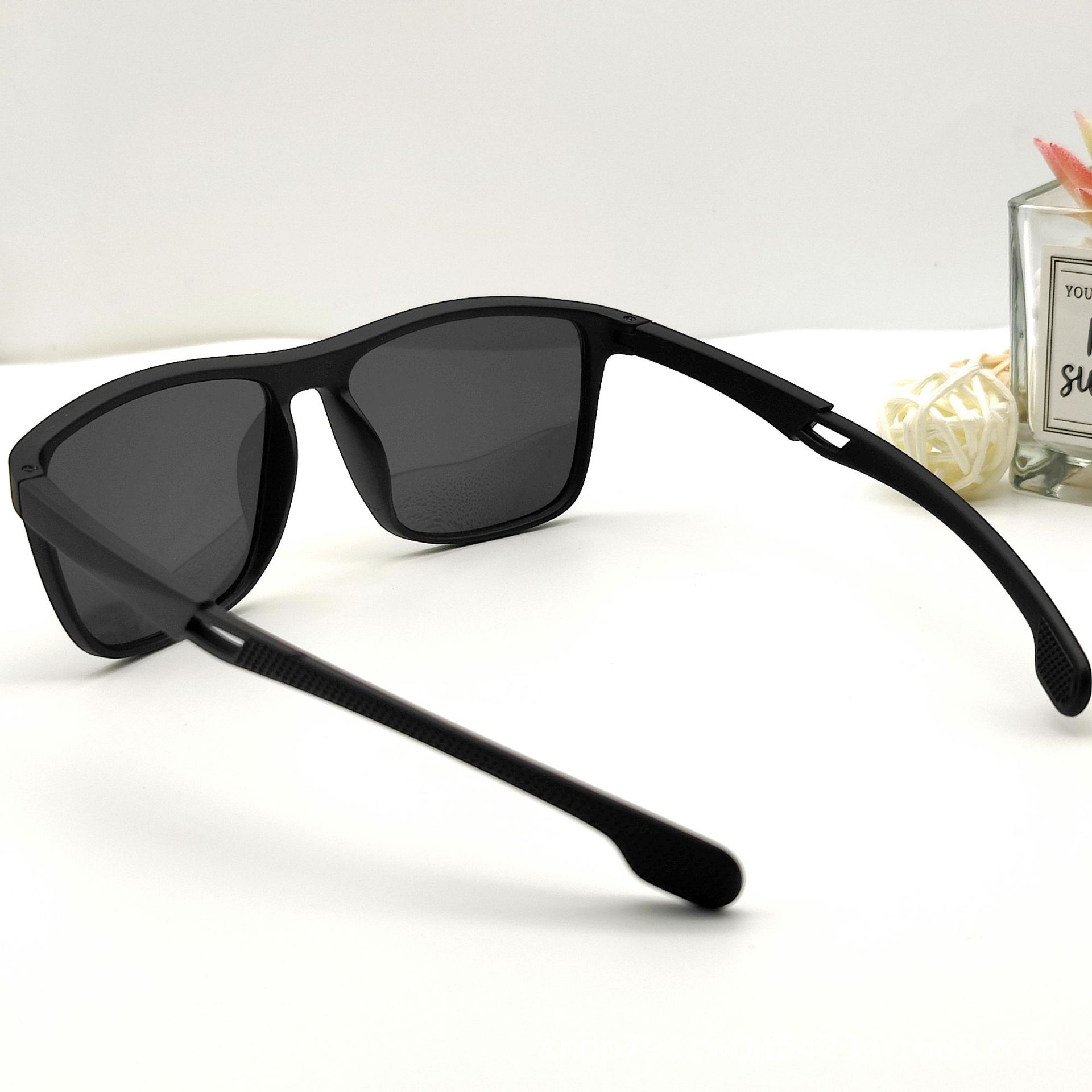 Men S Driving Polarized Sunglasses Summer Women S Travel Sunscreen Sunglasses Black Glasses Factory чорний
Men S Driving Polarized Sunglasses Summer Women S Travel Sunscreen Sunglasses Black Glasses Factory чорний