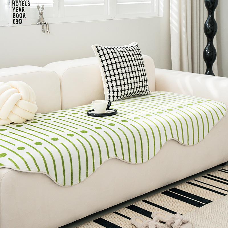 European Modern Imitation Rabbit Fur Sofa Cushion Non-Slip Universal Living Room Four Seasons Special-Shaped 90*90cm
European Modern Imitation Rabbit Fur Sofa Cushion Non-Slip Universal Living Room Four Seasons Special-Shaped 90*90cm