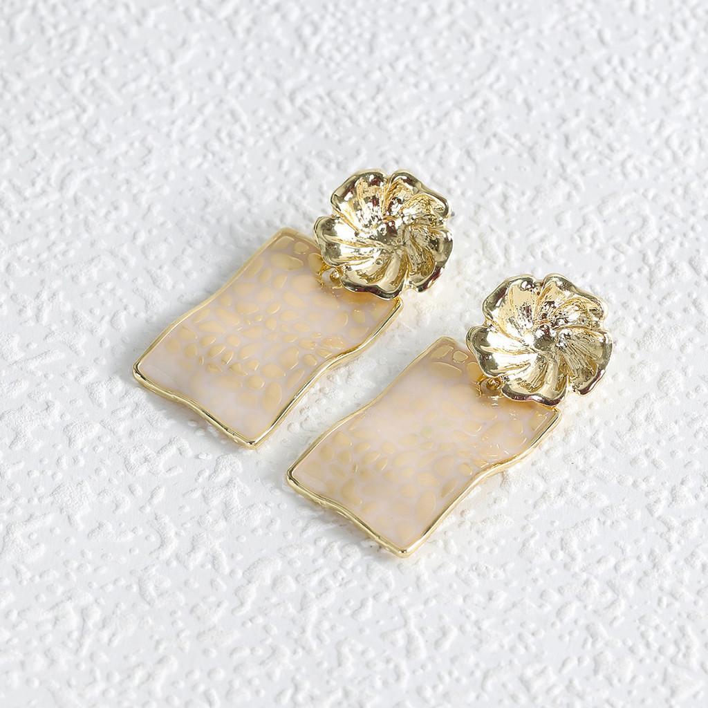 Elegant Rectangular Earrings For Women Chic And Versatile Fashion Jewelry
Elegant Rectangular Earrings For Women Chic And Versatile Fashion Jewelry