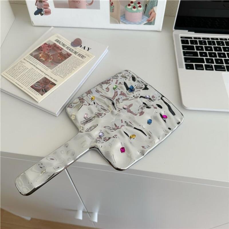 1 x Portable Diamond Hand Mirror (Square Large) square large
1 x Portable Diamond Hand Mirror (Square Large) square large