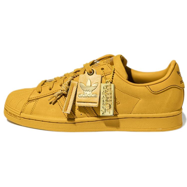 Adidas Superstar Triple Yellow GX3626 44
Adidas Superstar Triple Yellow GX3626 44