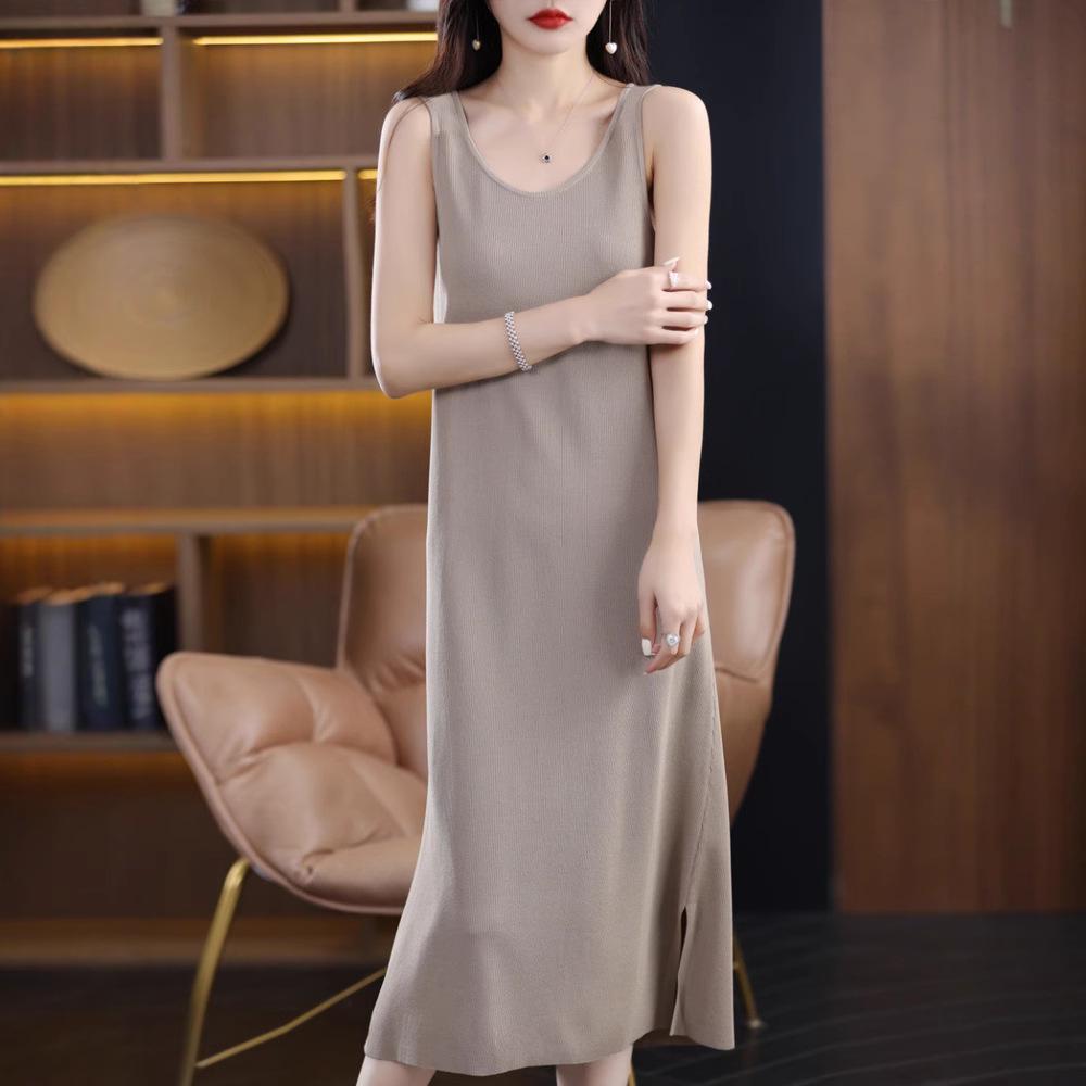 Slim Fit Women s Ice Silk U-Neck Tank Dress - Knitted Summer Vest XL (Fits 55-62.5 kg)
Slim Fit Women s Ice Silk U-Neck Tank Dress - Knitted Summer Vest XL (Fits 55-62.5 kg)