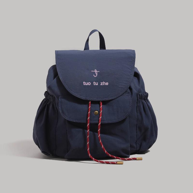 Lightweight drawstring commuter backpack women s 2025 new fashion sports mountaineering bag outdoor short-distance travel backpack синий
Lightweight drawstring commuter backpack women s 2025 new fashion sports mountaineering bag outdoor short-distance travel backpack синий