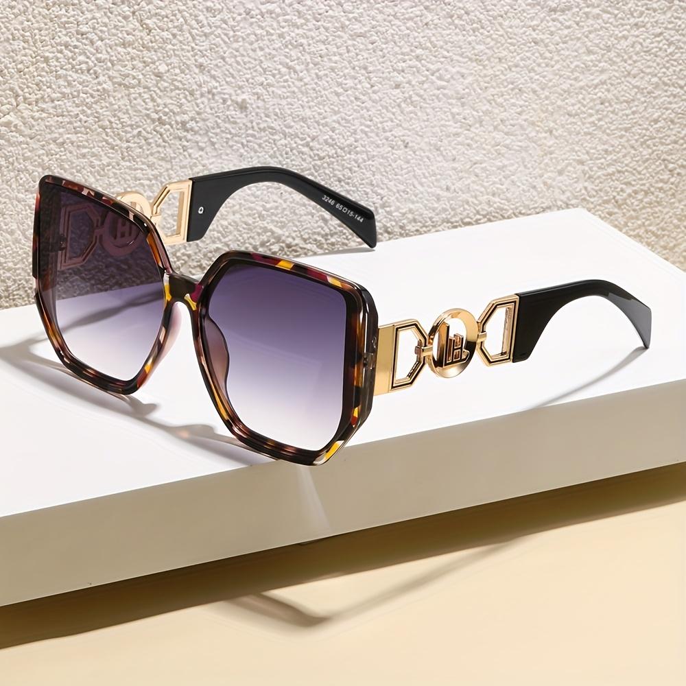 Women s Oversized Square Fashion Glasses with Blue-Green Gradient PC Lens - Large Round Metal Frame - Stylish
Women s Oversized Square Fashion Glasses with Blue-Green Gradient PC Lens - Large Round Metal Frame - Stylish