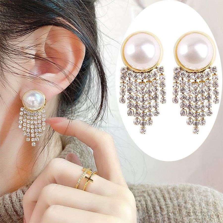 Korean Style S925 Silver Diamond Tassel Round Earrings - Trendy Fashion Jewelry for Women
Korean Style S925 Silver Diamond Tassel Round Earrings - Trendy Fashion Jewelry for Women