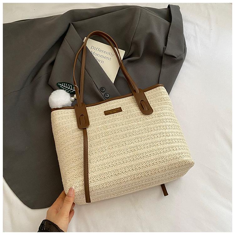 Straw bag women s 2025 new summer beach temperament women s bag portable simple and versatile single shoulder holiday woven bag бежевий
Straw bag women s 2025 new summer beach temperament women s bag portable simple and versatile single shoulder holiday woven bag бежевий