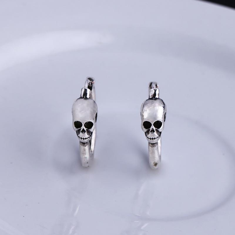 CIAXY Punk Skull Earrings for Women Personality Handsome Street Hip Hop Retro Ear Buckle Thai Silver Jewelry
CIAXY Punk Skull Earrings for Women Personality Handsome Street Hip Hop Retro Ear Buckle Thai Silver Jewelry