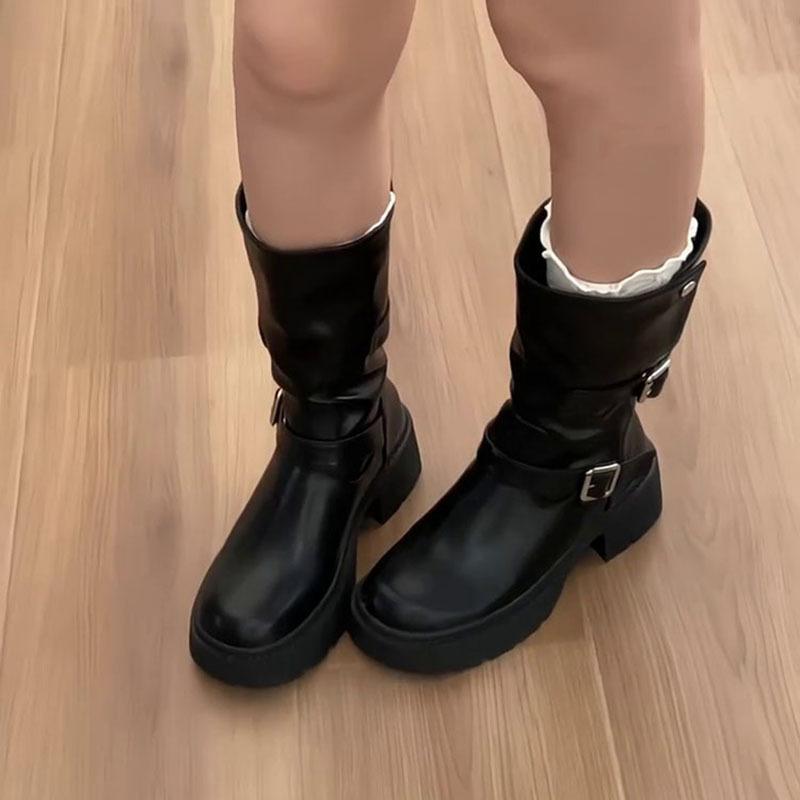 Inner height increase British style belt buckle medium boots women s new small thick heel thick bottom 40 чёрный
Inner height increase British style belt buckle medium boots women s new small thick heel thick bottom 40 чёрный