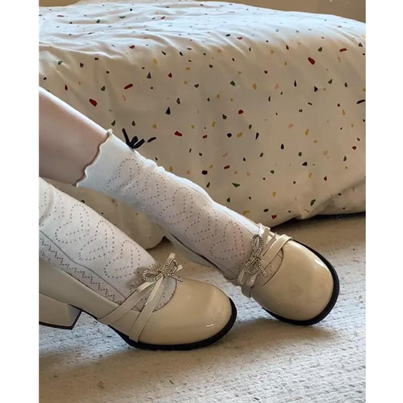 Retro Mary Jane shoes women s new single shoes with skirt temperament high heels small leather shoes 35 чорний
Retro Mary Jane shoes women s new single shoes with skirt temperament high heels small leather shoes 35 чорний