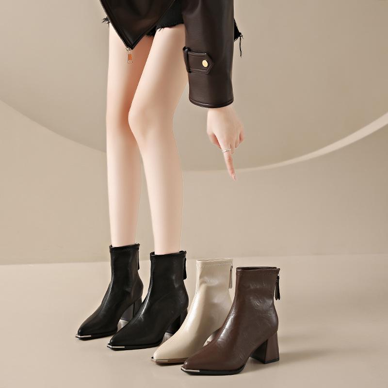 Pointed short boots women s new autumn and winter zipper women s boots temperament fashion thick heel with skirt fashion boots 34 коричневий
Pointed short boots women s new autumn and winter zipper women s boots temperament fashion thick heel with skirt fashion boots 34 коричневий