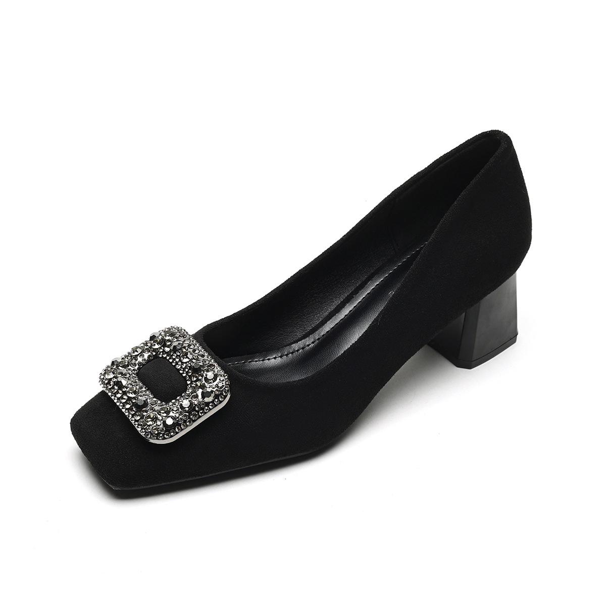 Weiwei girl 9811-2 французские туфли на высоком каблуке женственные со стразами одна педаль черные легкие туфли на толстом каблуке женские 42
Weiwei girl 9811-2 французские туфли на высоком каблуке женственные со стразами одна педаль черные легкие туфли на толстом каблуке женские 42