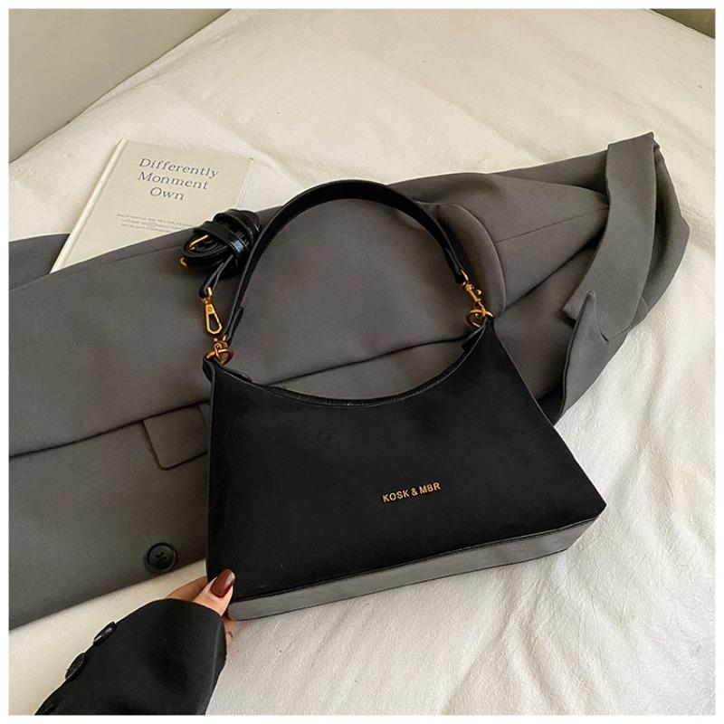 Niche simple and fashionable underarm bag women s winter new shoulder bag fashion casual commuter handbag
Niche simple and fashionable underarm bag women s winter new shoulder bag fashion casual commuter handbag