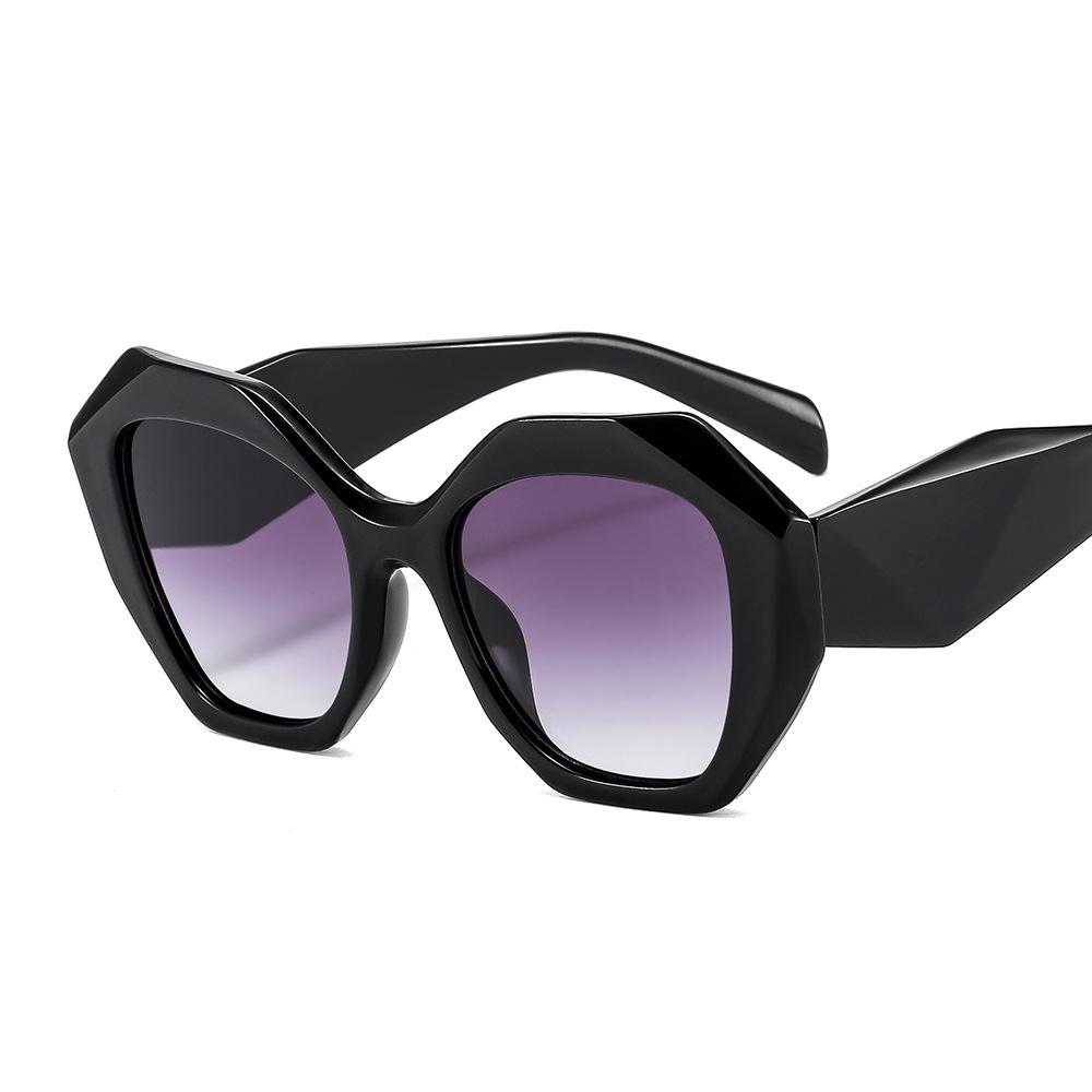 Retro Large Frame Polygonal Women s Fashion Sunglasses - UV400 Protection 9454
Retro Large Frame Polygonal Women s Fashion Sunglasses - UV400 Protection 9454