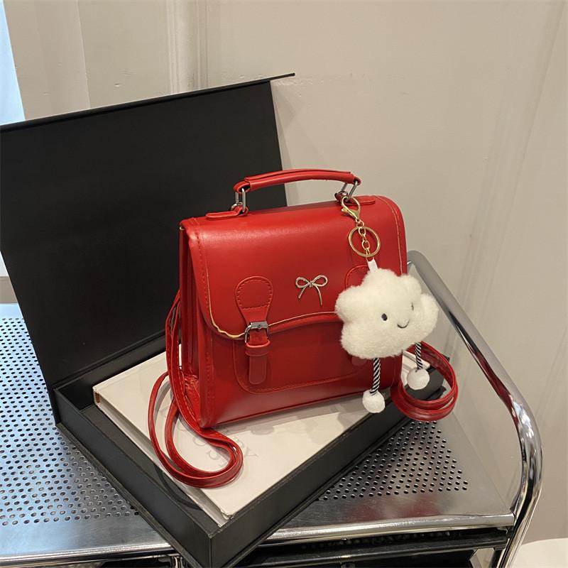 Stylish And Versatile 2024 Retro Korean College Dual Shoulder Bag For Everyday Use Without Pendant червоний
Stylish And Versatile 2024 Retro Korean College Dual Shoulder Bag For Everyday Use Without Pendant червоний
