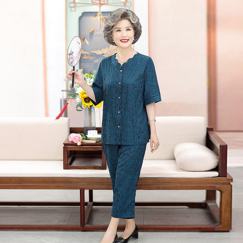Elderly Women s Plus Size Summer Short-Sleeved Tops - Xiangyunsha Set for 70 & 80-Year-Olds 5XL (150-165 jin) темно-синього кольору
Elderly Women s Plus Size Summer Short-Sleeved Tops - Xiangyunsha Set for 70 & 80-Year-Olds 5XL (150-165 jin) темно-синього кольору