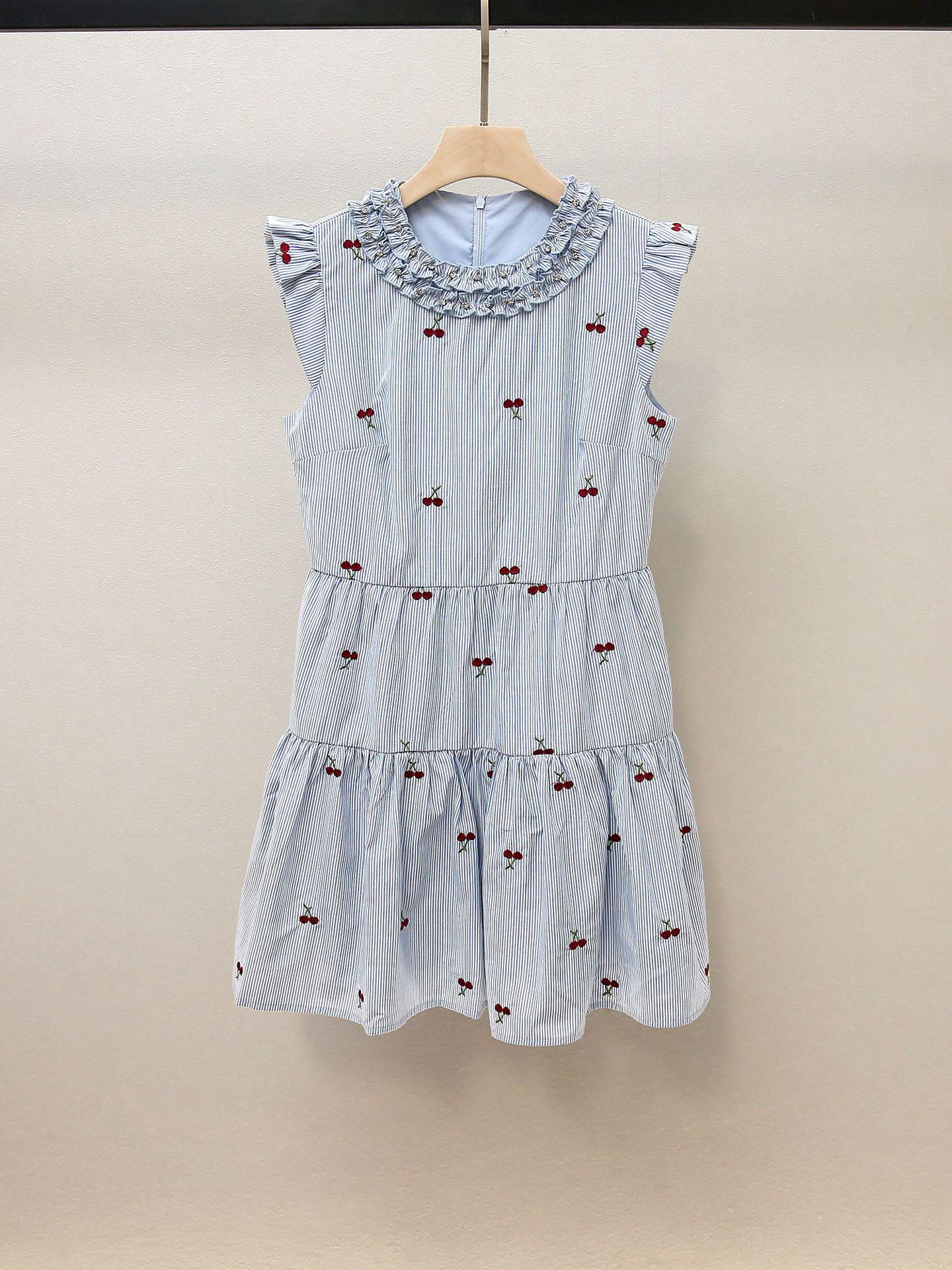 Осеннее французское вишневое платье-жилет в полоску с бисером для женщин Large светло-синий
Осеннее французское вишневое платье-жилет в полоску с бисером для женщин Large светло-синий