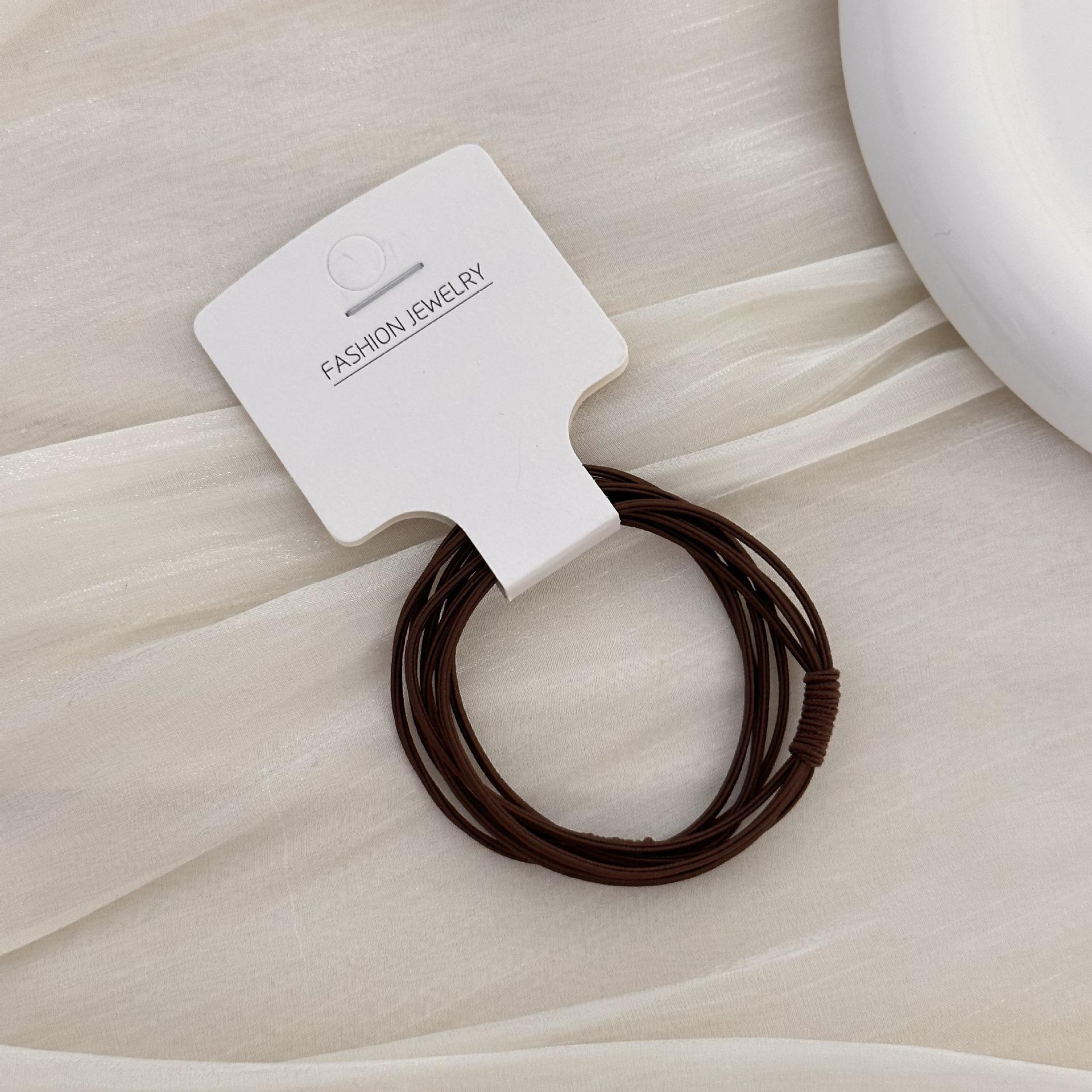 Высокоэластичная резинка для волос для взрослых, многопрядная повязка для волос, базовая и универсальная, простой аксессуар для волос, кожаная резинка темно-коричневого
Высокоэластичная резинка для волос для взрослых, многопрядная повязка для волос, базовая и универсальная, простой аксессуар для волос, кожаная резинка темно-коричневого