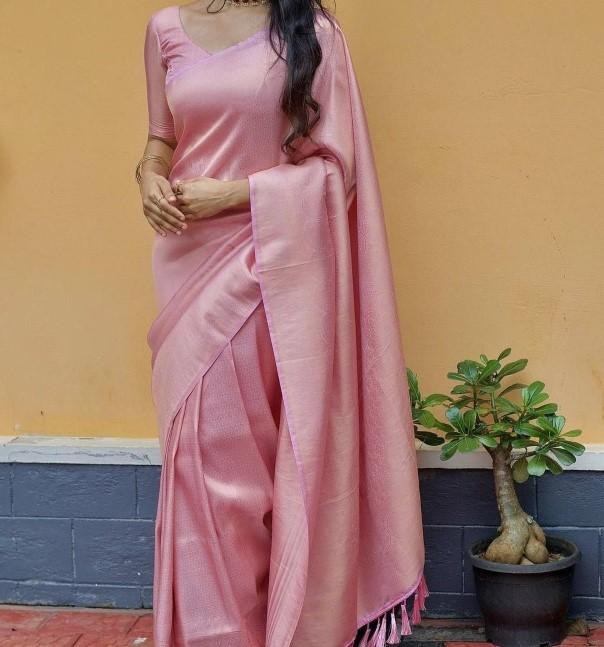 Красивое золотое яри с новым дизайном мягкого шелкового сари личи
Красивое золотое яри с новым дизайном мягкого шелкового сари личи