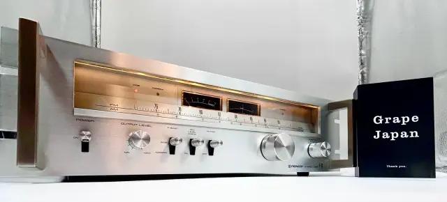 Pioneer F-73 FM/AM Stereo Tuner Japan Model
Pioneer F-73 FM/AM Stereo Tuner Japan Model
