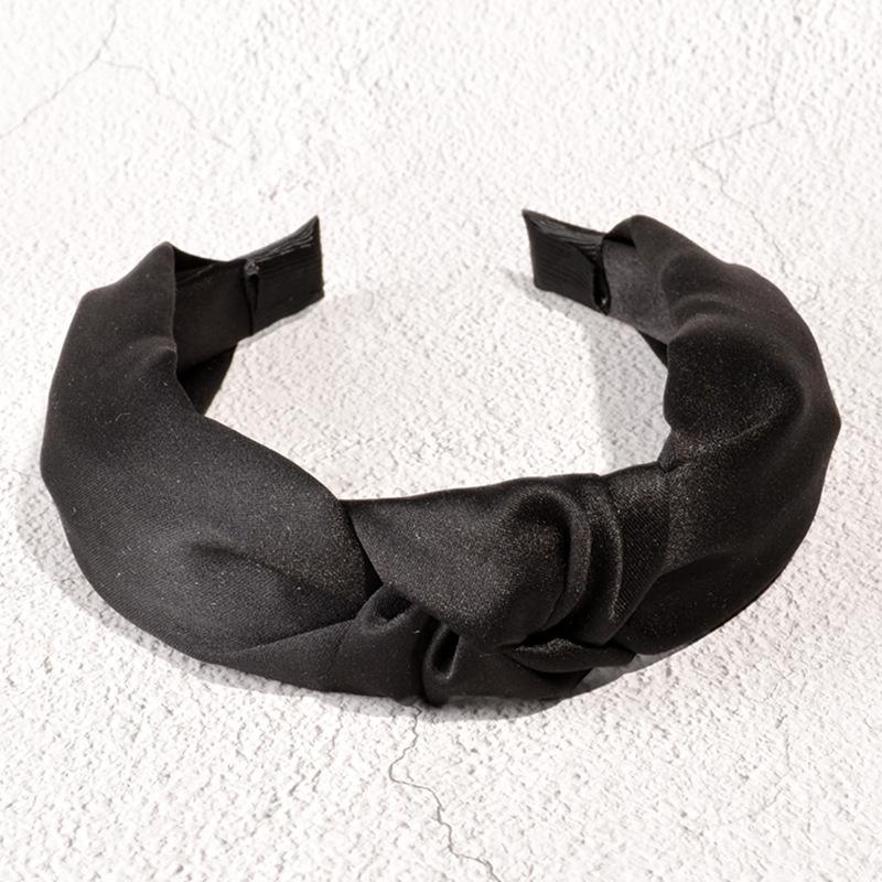 Модные женские и детские повязки на голову, мягкие атласные повязки для волос с центральным узлом для дам, обручи для волос, аксессуары
Модные женские и детские повязки на голову, мягкие атласные повязки для волос с центральным узлом для дам, обручи для волос, аксессуары