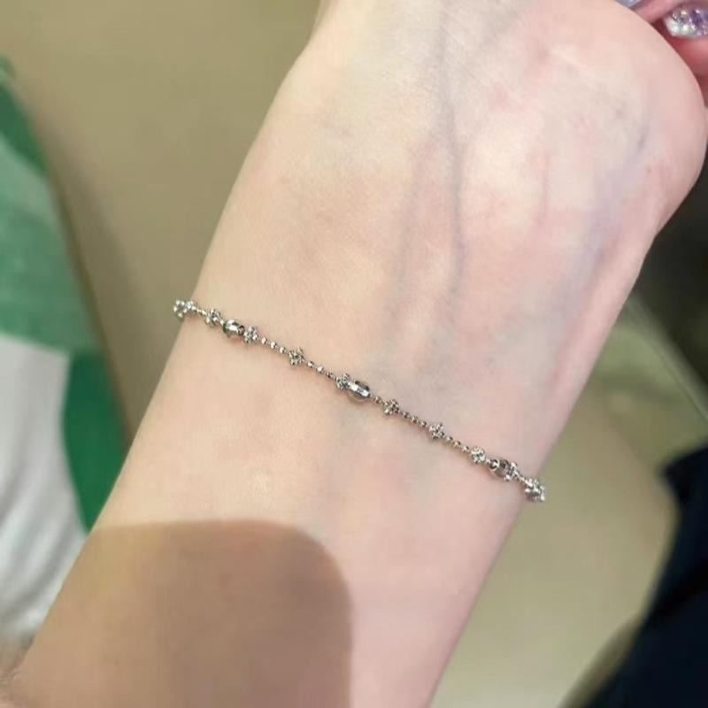 Fresh and simple chains bracelets silver blue bubble sparkling diamond bracelet exquisite fashion light luxury
Fresh and simple chains bracelets silver blue bubble sparkling diamond bracelet exquisite fashion light luxury